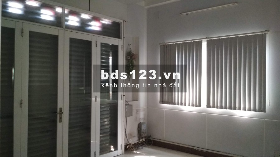 Cho thuê kho xưởng 2 mặt tiền đường Trần Văn Mười, Hóc Môn, diện tích 2.499m2, giá tốt