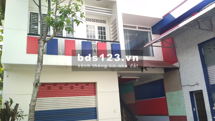 Cho thuê kho xưởng 2 mặt tiền đường Trần Văn Mười, Hóc Môn, diện tích 2.499m2, giá tốt