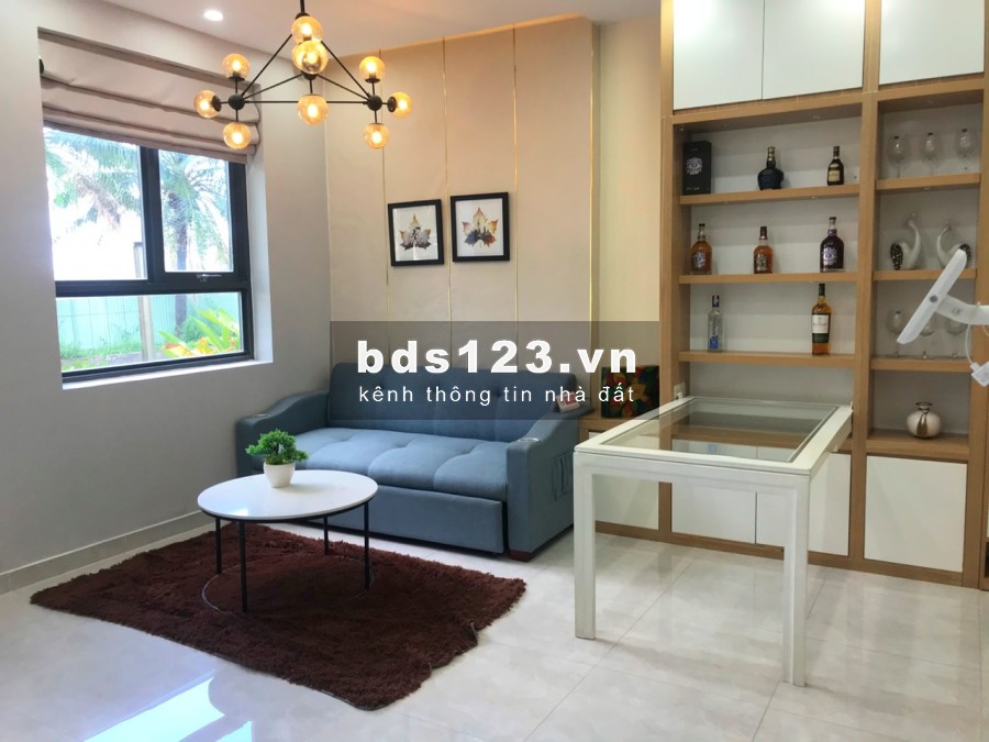 Căn hộ 2PN, 2WC dự án Sài Gòn Intela, Nguyễn Văn Linh, 1,35 tỷ view hồ bơi thoáng mát.