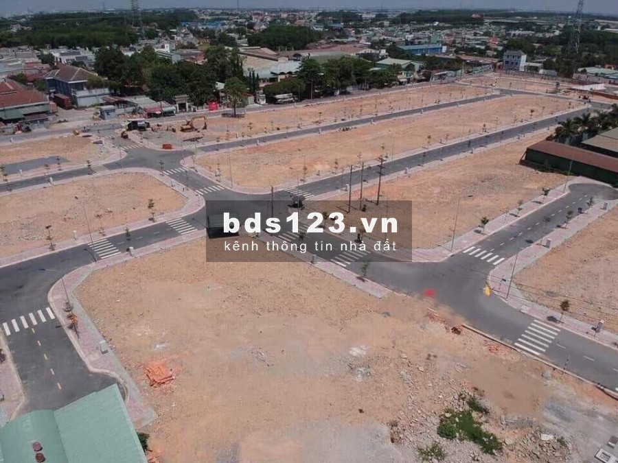 Đất đồng Xoài 150m2,giá 395tr,sổ hồng sẵn sang tên ngay