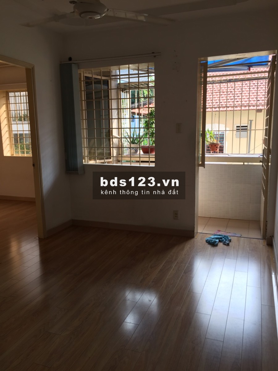Cho thuê căn hộ c/c 750 Nguyễn Kiệm, Q.Phú Nhuận