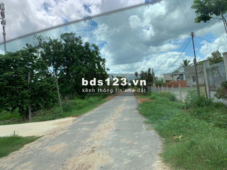 Bán 12 nền đất ngay thị trấn Tân Châu Tây Ninh, sổ đỏ riêng