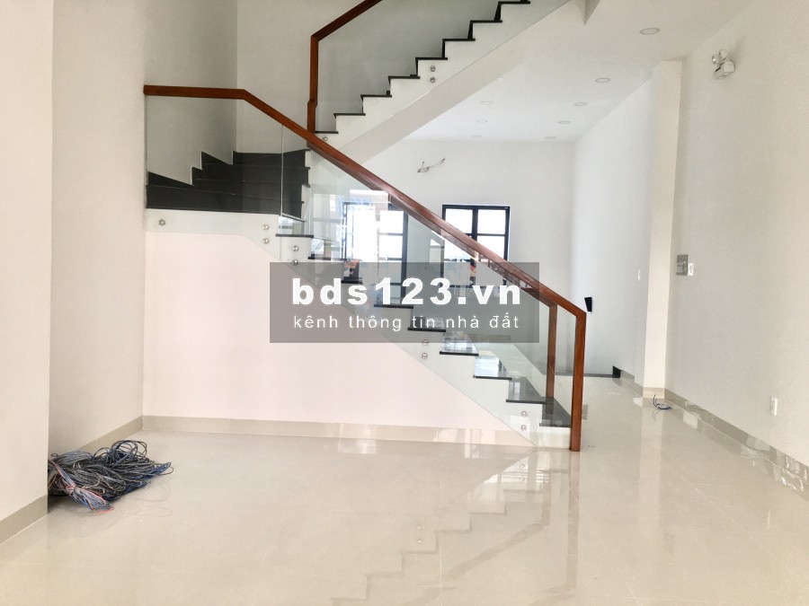 Cho thuê nhà nguyên căn Cityland Park Hills có hầm mới hoàn thiện
