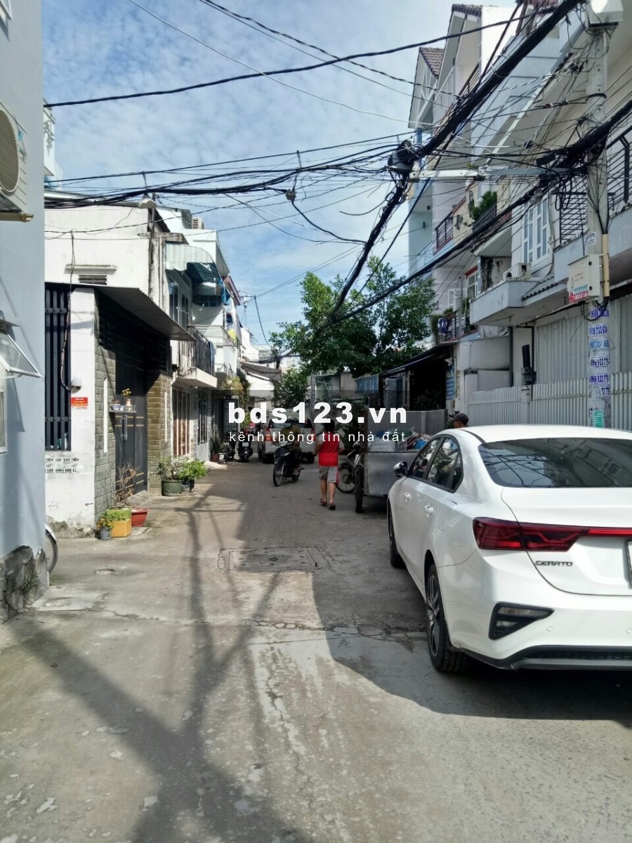 HXH 285/.., Nhà 2 Mặt Hẻm CMT8, 35m2(3.5x10m), Buôn Bán Sầm Uất, chỉ 4.98 tỷ