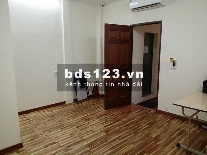 Cho thuê nhà HXT Hai Bà Trưng, Phường 8, Quận 3. Gần chợ Tân Định