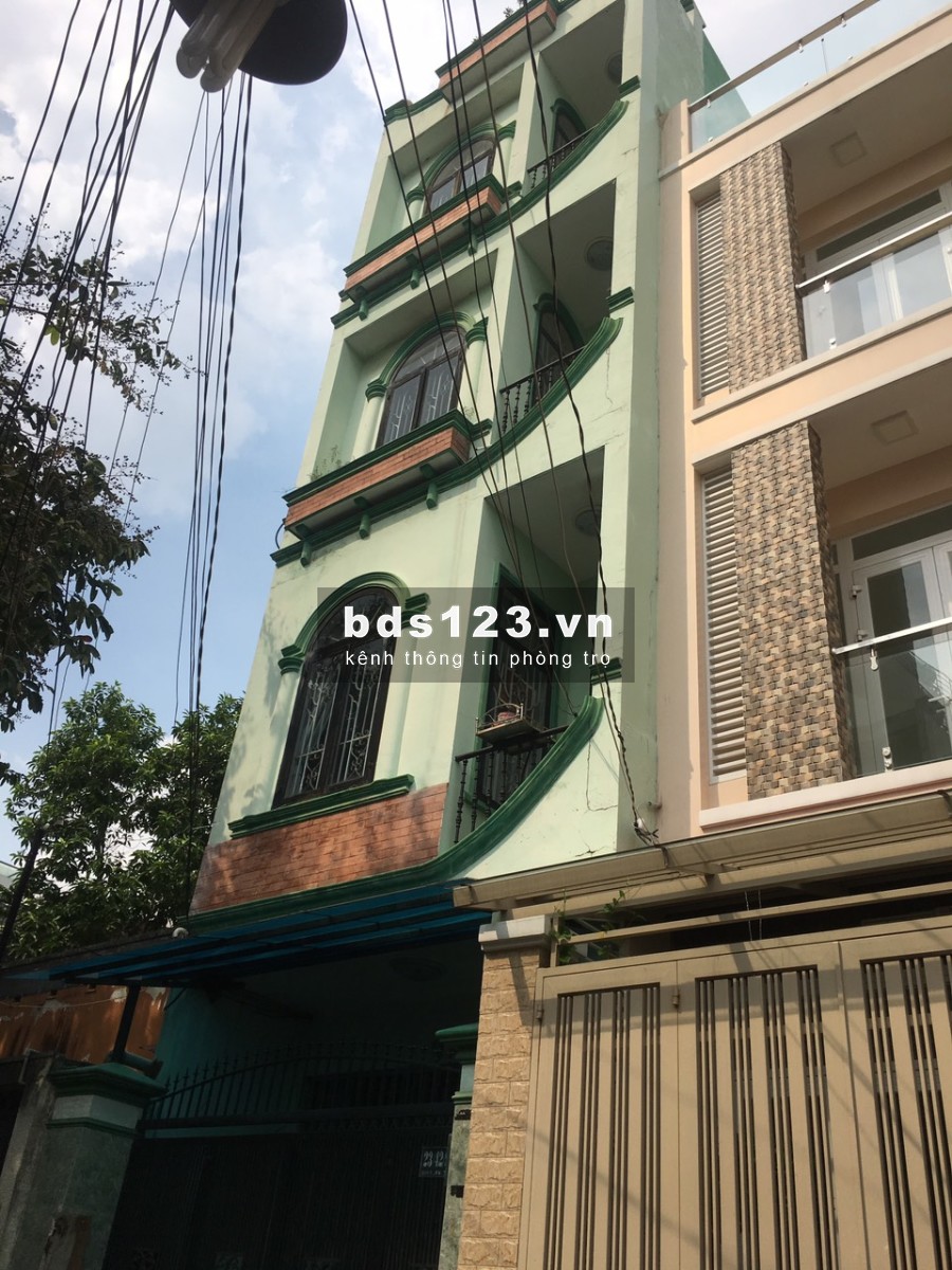 Phòng CỬA SỔ sạch đẹp YÊN TĨNH ngay gần Đất Thánh và Chấn Hưng