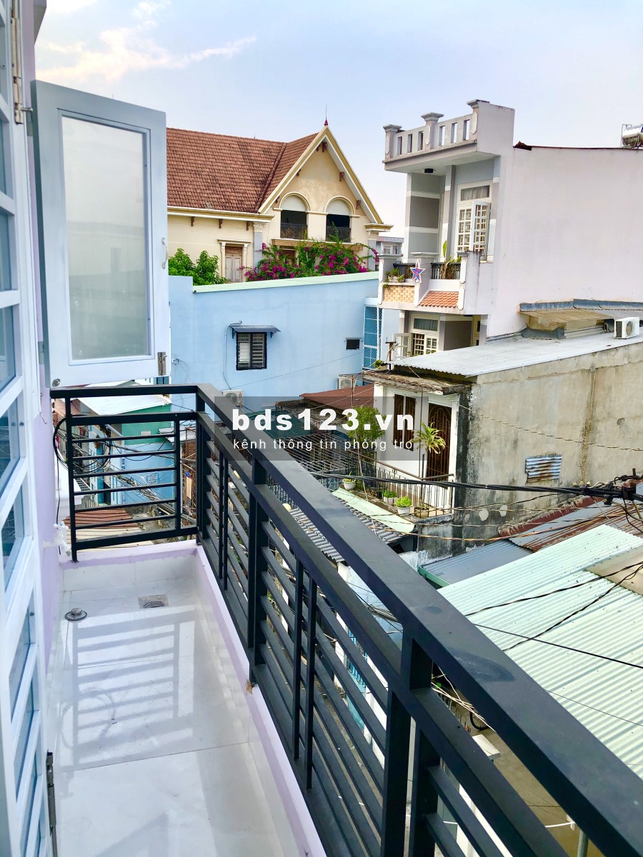 Phòng mới xây, đẹp, có nội thất ban công. Đường Quang Trung Gò Vấp