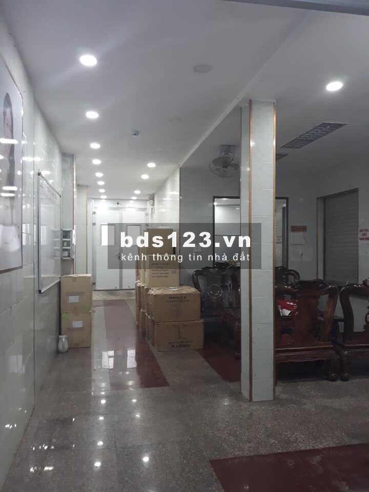 Bán nhà MT Nguyễn Văn Đậu trước tết, chỉ hơn 100tr/m2, dt 11x27, giá: 37.5 tỷ TL