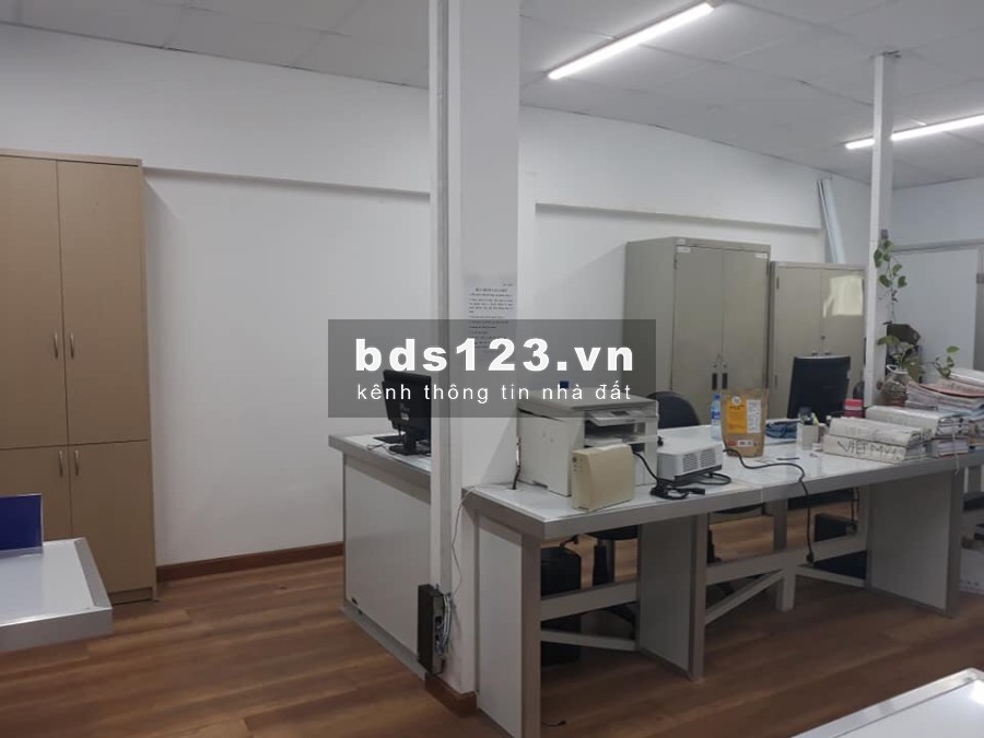 Bán nhà MT Nguyễn Văn Đậu trước tết, chỉ hơn 100tr/m2, dt 11x27, giá: 37.5 tỷ TL