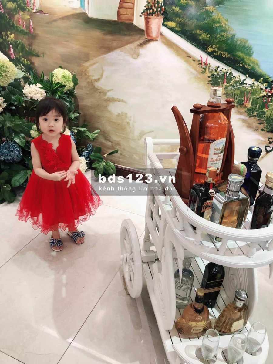 Bán nhà mặt phố đường Nơ Trang Long Bình Thạnh, 10x22m, tặng nhà 5 lầu, thu nhập 150tr/tháng.