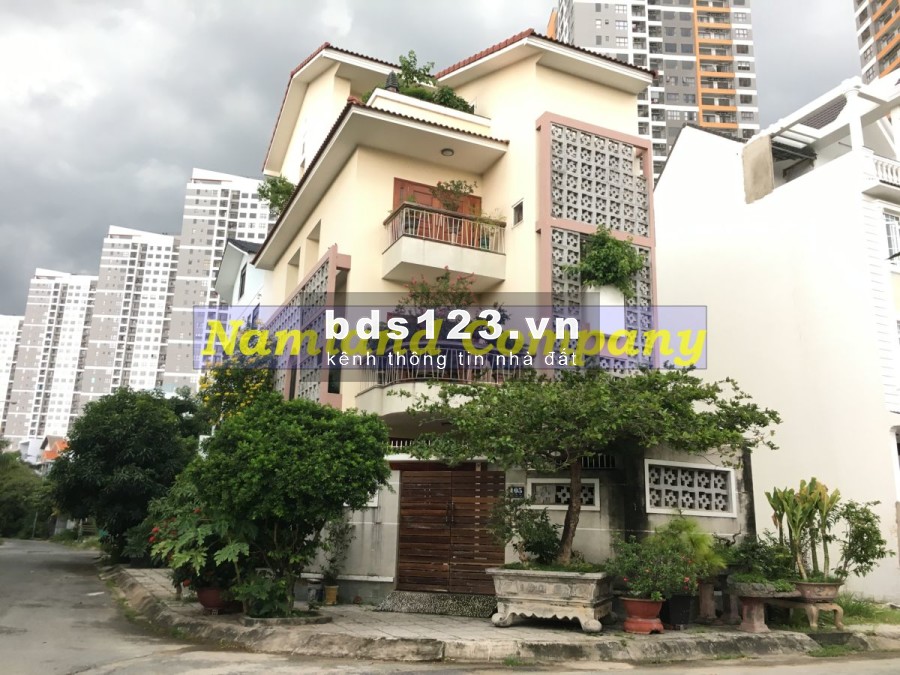 Cho thuê Villa tại Đường 1, P An Phú, Quận 2, Tp.HCM có hồ bơi