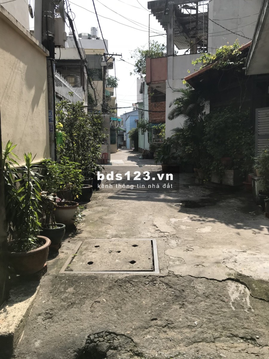 Bán GẤP nhà hẻm Phan Đăng Lưu, P. 5, Phú Nhuận