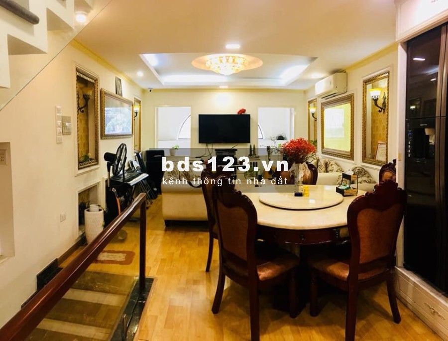 Mặt tiền Trần Quốc Hoàn - Trường Sơn (10*15m) hầm 7 lầu ST nhà mới