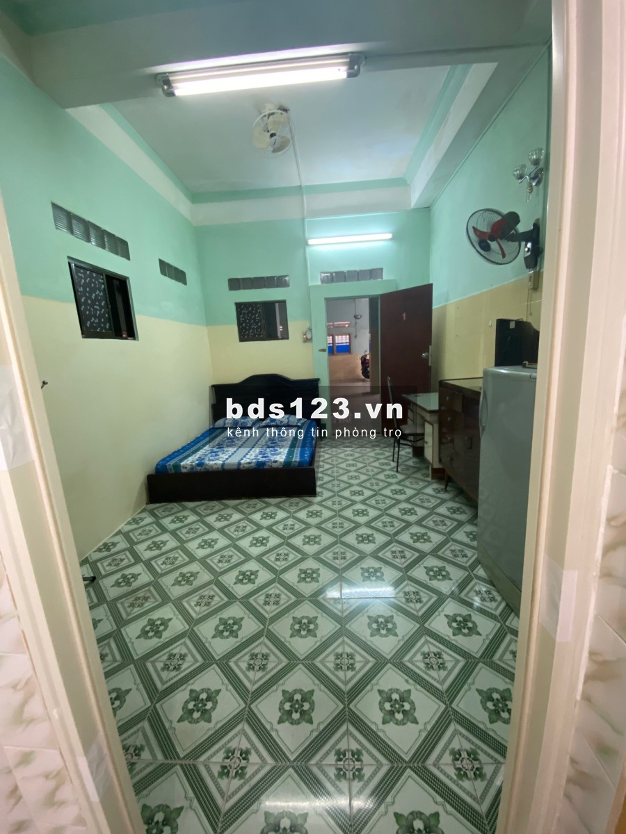 Cho nữ thuê phòng trọ dài hạn, đầy đủ tiện nghi, có chỗ để xe CMT8, Q10