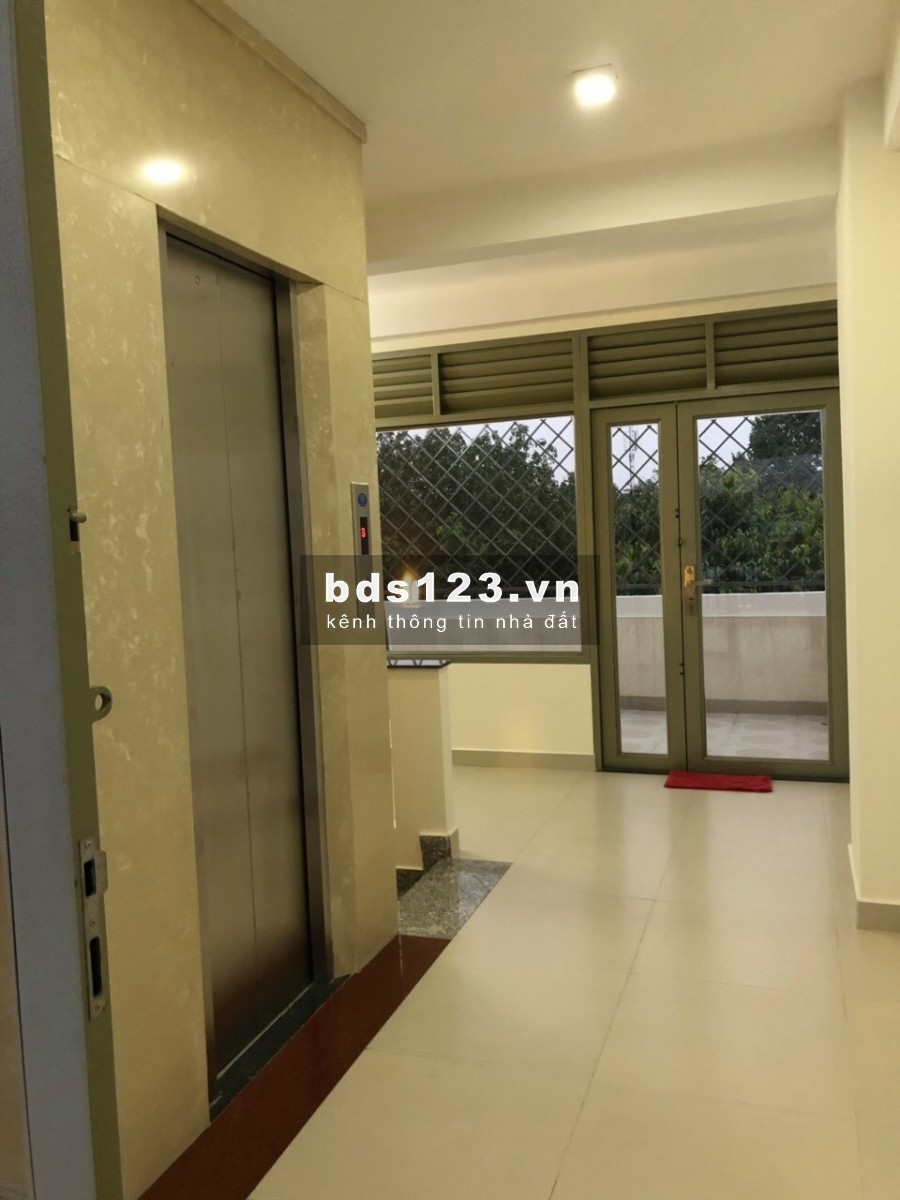 Chính chủ bán nhà lô góc 2 mặt tiền Bạch Đằng, Tân Bình, hơn 600m2 sử dụng, cần bán trước tết. LH: 0909 484 131