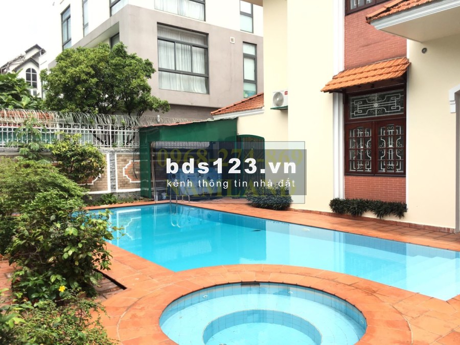 Villa hồ bơi đẹp 20x20 5pn phường Thảo Điền giá rẻ