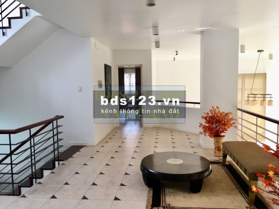 Villa hồ bơi đẹp 20x20 5pn phường Thảo Điền giá rẻ