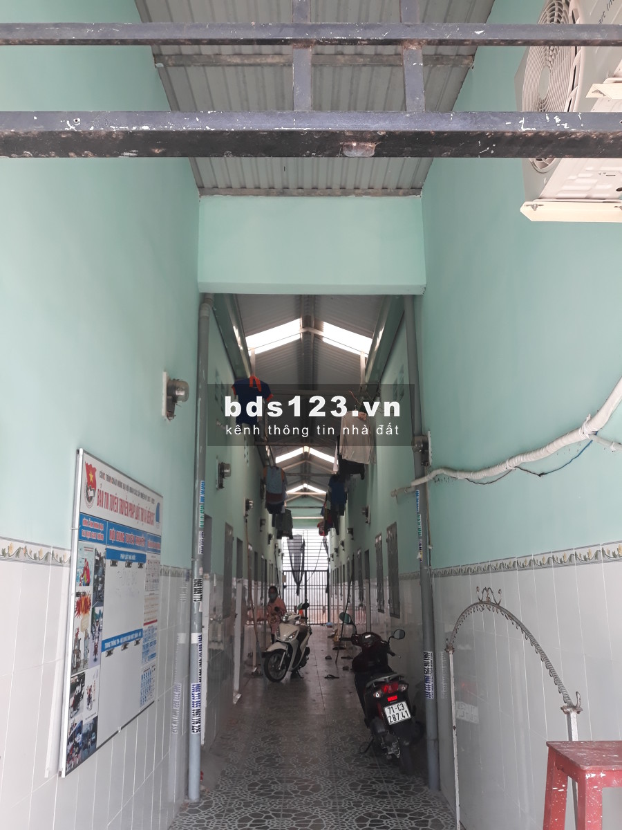 Nhượng lại 4 dãy nhà trọ, DT 600m2 (20x30m) thu nhập hơn 30tr/tháng, đối diện KCN