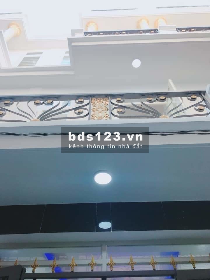 Nhà SHR Liên Khu 4 - 5, HXH, DTSD 130m1, 2 lầu 4pn giá rẻ nhất khu vực chỉ 2,35 tỷ