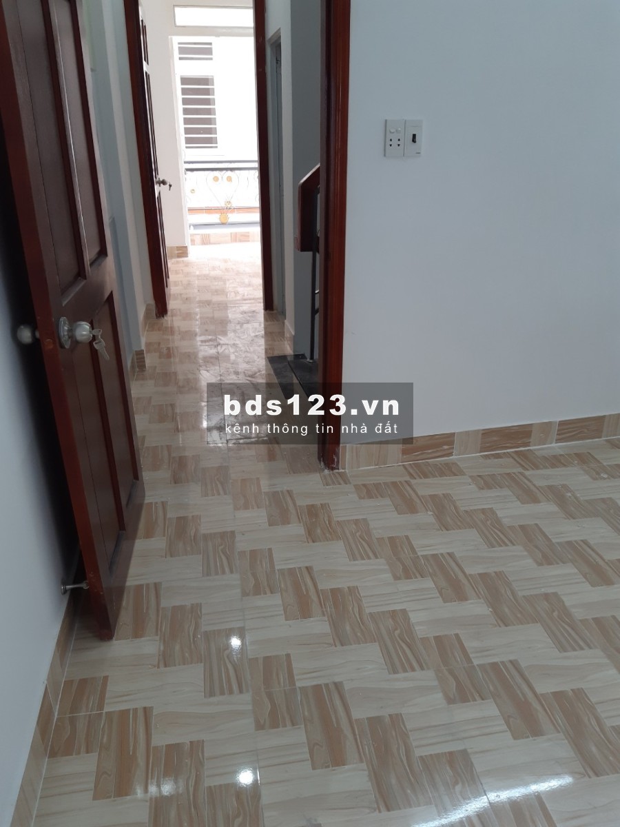 Nhà SHR Liên Khu 4 - 5, HXH, DTSD 130m1, 2 lầu 4pn giá rẻ nhất khu vực chỉ 2,35 tỷ