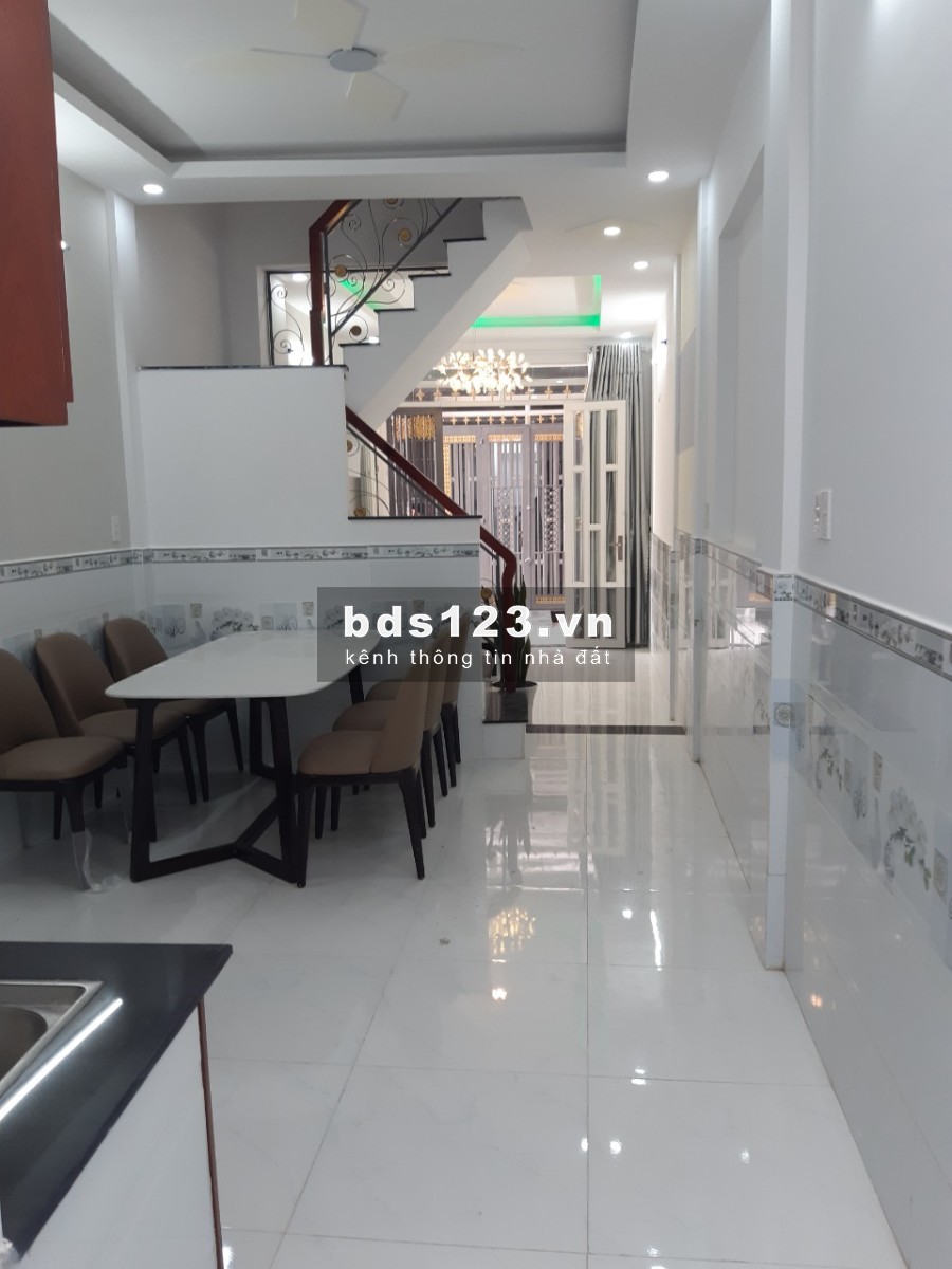 Nhà SHR Liên Khu 4 - 5, HXH, DTSD 130m1, 2 lầu 4pn giá rẻ nhất khu vực chỉ 2,35 tỷ