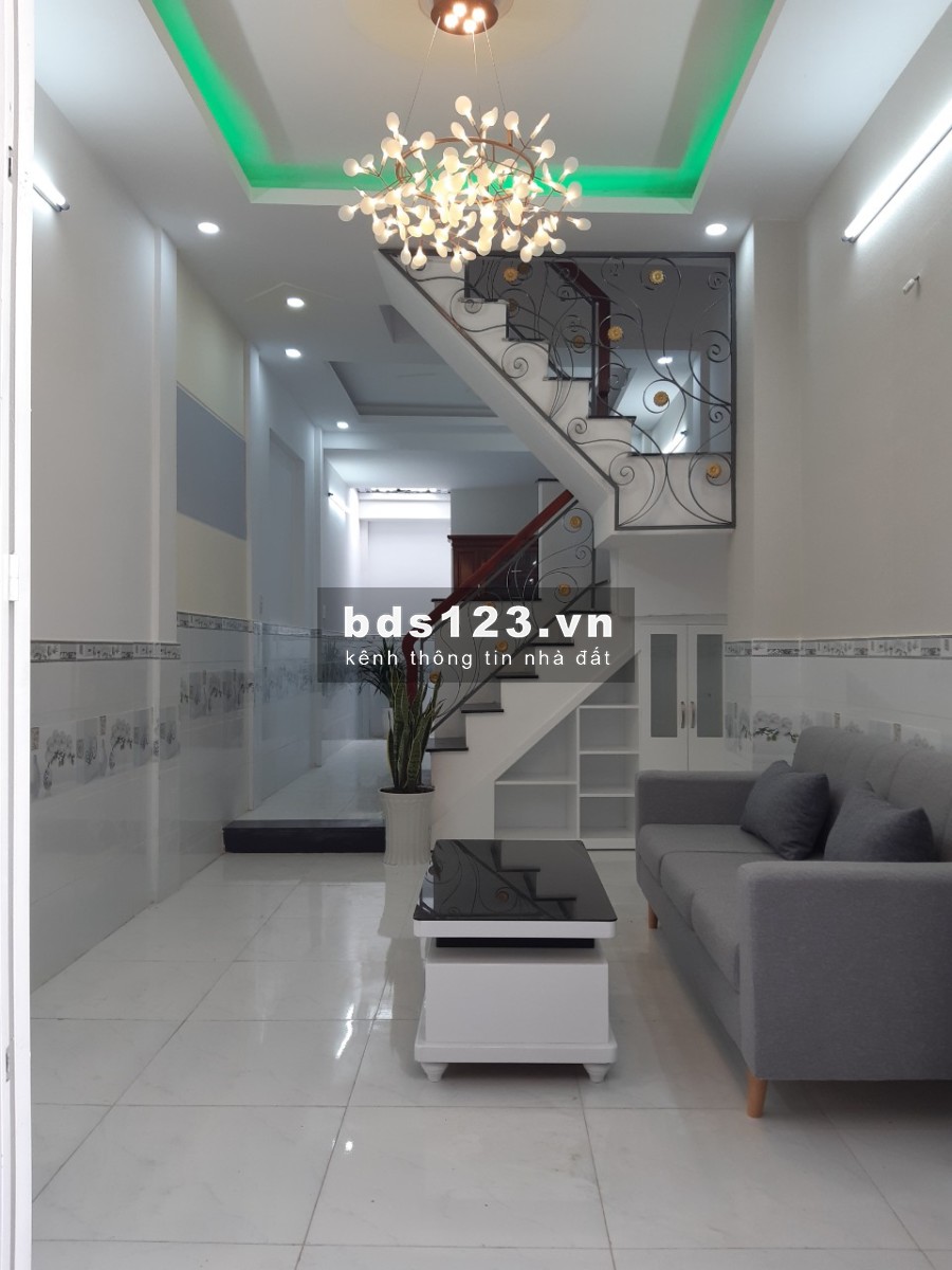 Nhà SHR Liên Khu 4 - 5, HXH, DTSD 130m1, 2 lầu 4pn giá rẻ nhất khu vực chỉ 2,35 tỷ