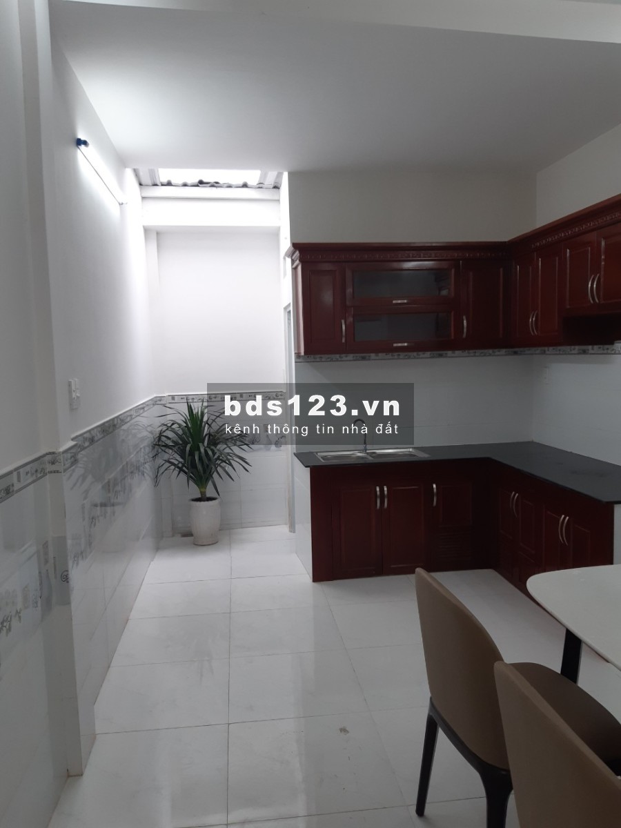 Nhà SHR Liên Khu 4 - 5, HXH, DTSD 130m1, 2 lầu 4pn giá rẻ nhất khu vực chỉ 2,35 tỷ