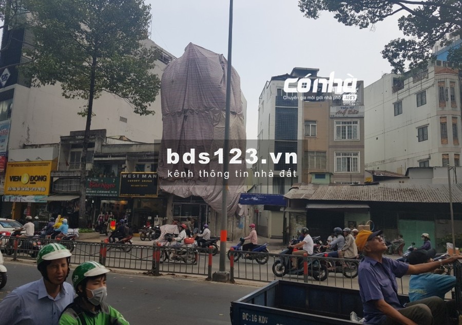 Cho thuê nhà mặt tiền đường 3 tháng 2, phường 12, quận 10. DT: 6x18m, 3 lầu _ có nhà