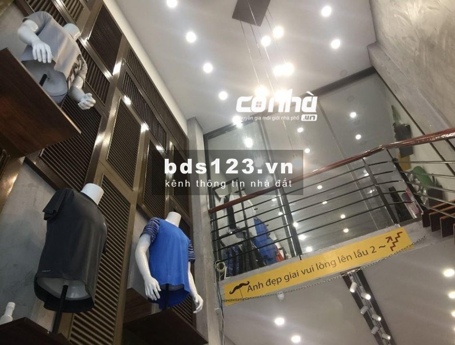 Cho thuê nhà mặt tiền Trần Quang Diệu, phường 13, Quận 3. DT: 4x15m, 2 lầu _ có nhà