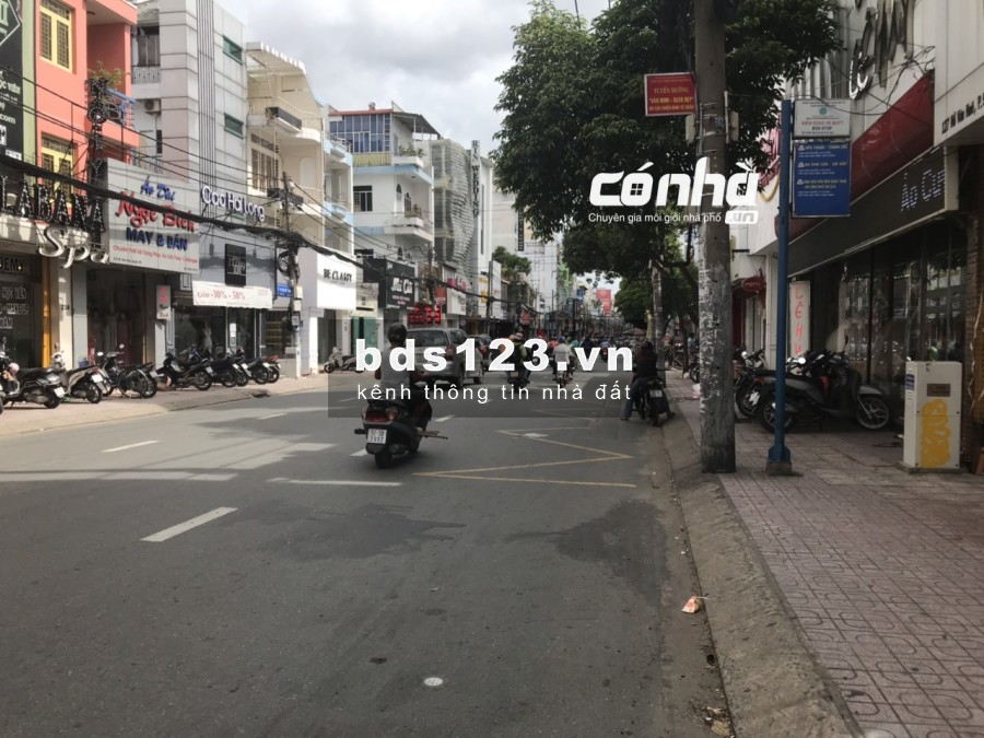 Nhà mặt tiền đường Hồ Văn Huê, phường 9, Phú Nhuận. DT : 6x13m, 5 lầu _ có nhà