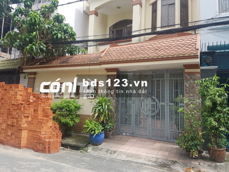 Cho thuê nhà khu chuyên văn phòng công ty k300, Tân Bình. DT: 8x20m, 2 lầu _ có nhà