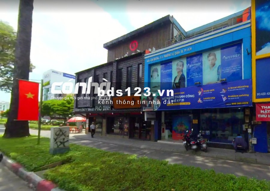 Nhà thuê mặt tiền đường 3 tháng 2, Q.10. DT 8x18m, 3.5 lầu tiện kinh doanh nhà hàng, coffee, showroom _ có nhà
