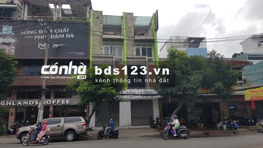Nhà mặt tiền đường Bàu Cát Đôi, Tân Bình. DT 8x18m, 3 lầu tiện làm ngân hàng, nhà hàng, coffee _ có nhà