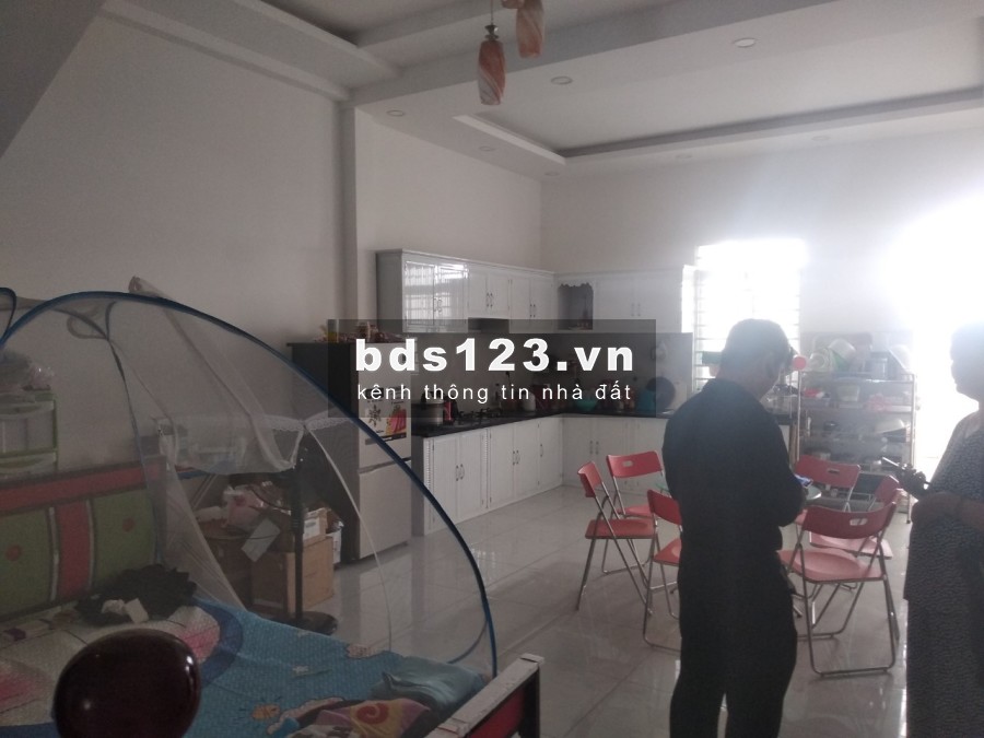 Chuyển công tác bán gấp nhà 1 trệt 1 lầu 125m2(5x25) tiện KD