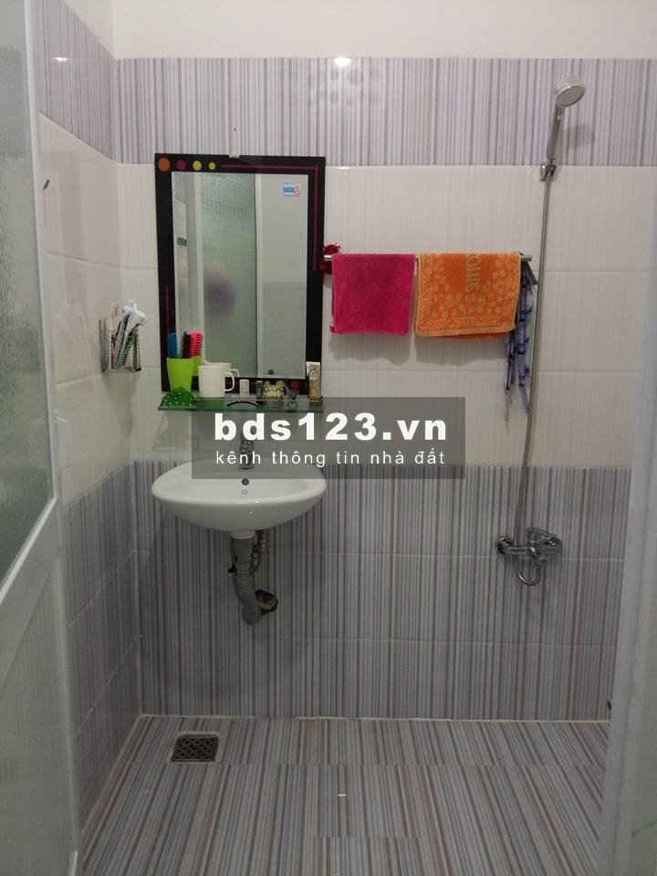 Chuyển công tác bán gấp nhà 1 trệt 1 lầu 125m2(5x25) tiện KD