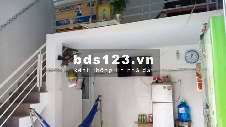Ở xa không tiện KD sang nhanh dãy trọ 21P+2kiot vị trí đẹp,dân cư đông đúc,ngay chợ,KCN