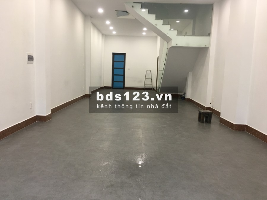 Cho thuê mặt bằng 100m2 Cityland Phan Văn Trị lối đi riêng