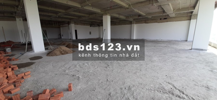 Cho thuê văn phòng đường Nguyễn Văn Linh, diện tích 110m2, 458m2. LH hotline: 098.20.999.20