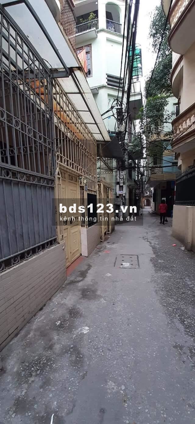 Bán nhà Tân Mai, Hoàng Mai, dt 30m 3 tầng, 3 Pn, 1.8 tỷ