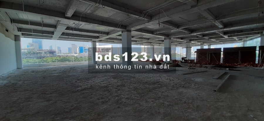 Cho thuê văn phòng đường Nguyễn Văn Linh, diện tích 110m2, 458m2. LH hotline: 098.20.999.20