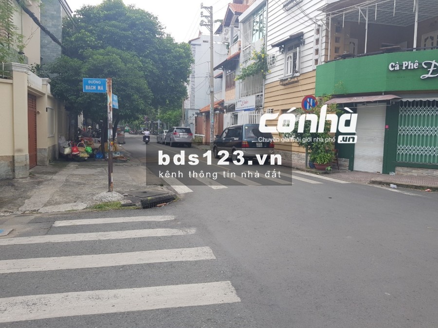 Cho thuê nhà góc 2MT đường Bạch Mã, Quận 10. DT: 10x12m, 2 lầu _ CÓ NHÀ