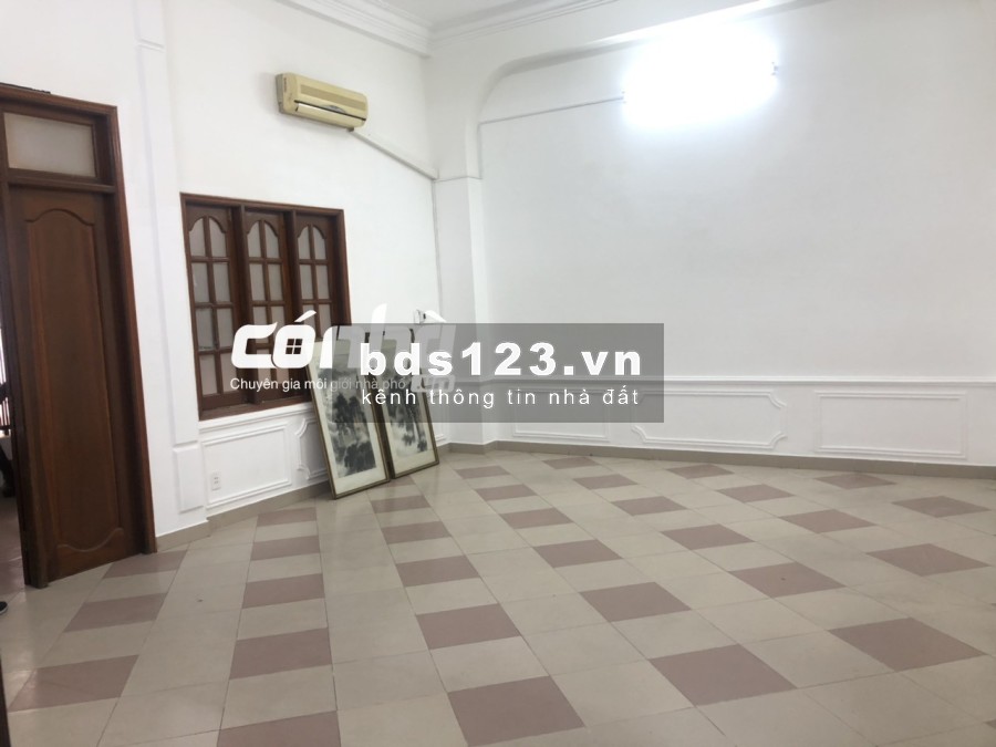 Cho thuê nhà mặt tiền đường THÍCH MINH NGUYỆT, PHƯỜNG 2, TÂN BÌNH. DT 10x18m
