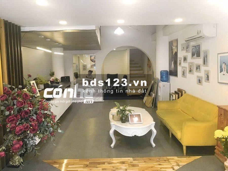 Cho thuê nhà mặt tiền đường Rạch Bùng Binh, 10x15m, 3 lầu, quận 3 _ có nhà
