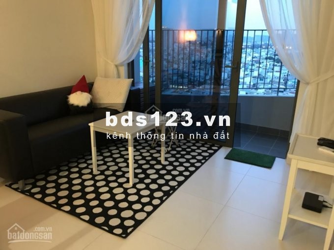 Cho thuê căn hộ 2PN, view sông, full nội thất, liền kề trung tâm, đi lại thuận tiện, chỉ 12tr/tháng