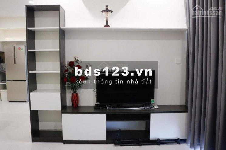 Cho Thuê Căn hộ cao cấp Diamond Lotus Riverside, gần trung tâm Q1, 3PN, 2WC, 2 view sông, nội thất cao cấp, chỉ 15 tr/tháng