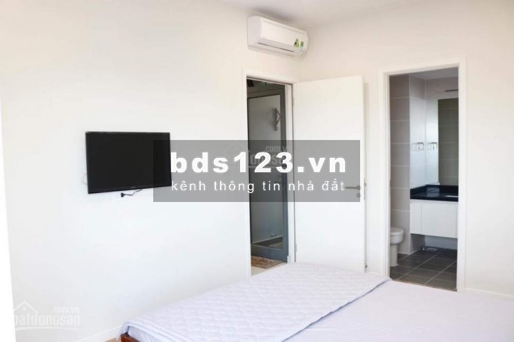 Cho Thuê Căn hộ cao cấp Diamond Lotus Riverside, gần trung tâm Q1, 3PN, 2WC, 2 view sông, nội thất cao cấp, chỉ 15 tr/tháng
