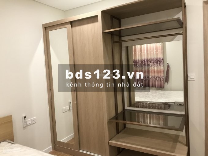 Cho thuê căn hộ 1PN, view sông, nội thất cao cấp, liền kề trung tâm, đi lại thuận tiện, chỉ 8tr/tháng