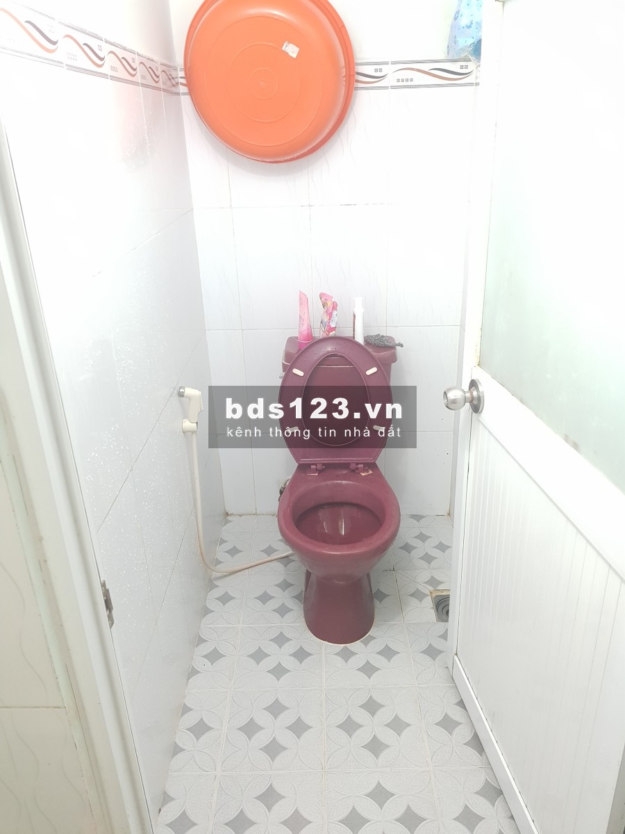 Tìm nữ ở ghép khu vực công viên phần mềm Quang Trung