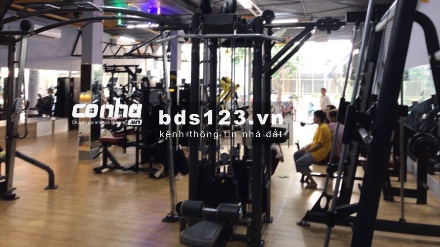 Nhà thuê nguyên căn mặt tiền đường Sông Đà, phường 2, Tân Bình. DT 10x10m, trệt lầu _ có nhà