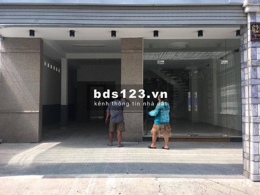 CHO THUÊ VĂN PHÒNG - MẶT BẰNG CĂN GÓC (GIÁ 16 TRIỆU NAY GIẢM GIÁ CHỈ CÒN 10 TRIỆU) ĐƯỜNG XE HƠI 62/1A TRƯƠNG CÔNG ĐỊNH, P.14, Q.TÂN BÌNH ( Khu Bàu Cát)